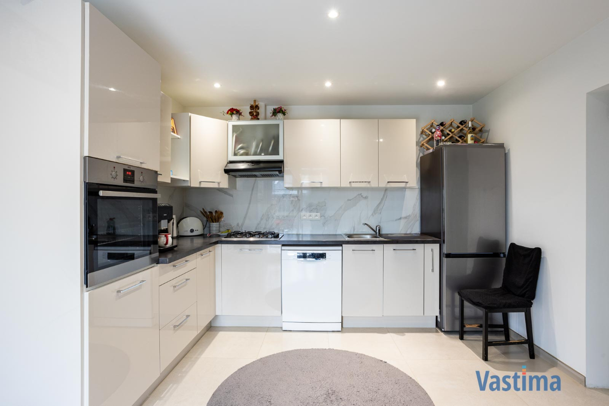 Instapklare, energiezuinige familiewoning met 4 slaapkamers, tuin en garage - foto 4