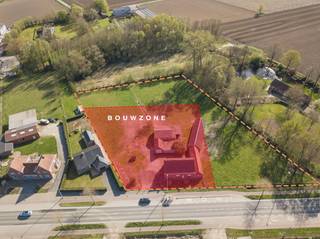 Projectgrond: perceel van 7205m² met bouwzone van 2500 m²Stedenbouwkundige voorschriften: mogelijkheid tot het bouwen van 2 open of 2...