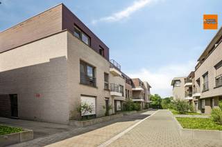Lichtrijk en modern appartement met 2 slaapkamers, terras en kelderruimte op een rustige toplocatie in hartje Leuven.Dit verzorgde appartement...