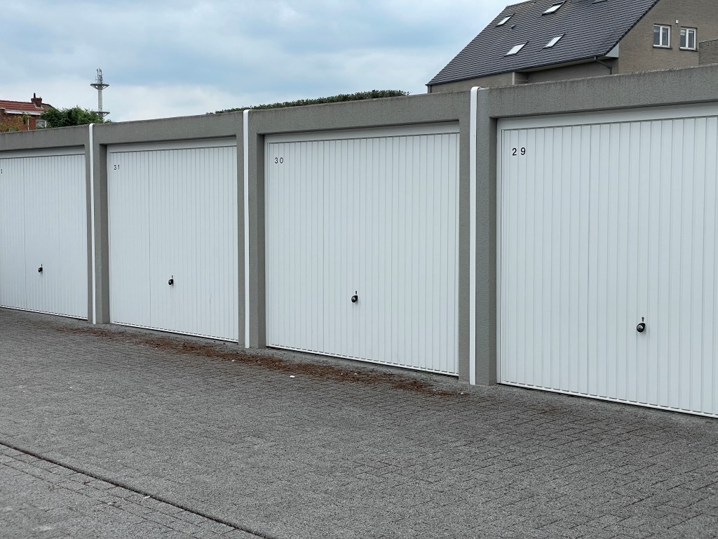 RECENTE garagebox in verzorgd complex, vlotte bereikbaarheid - foto 4