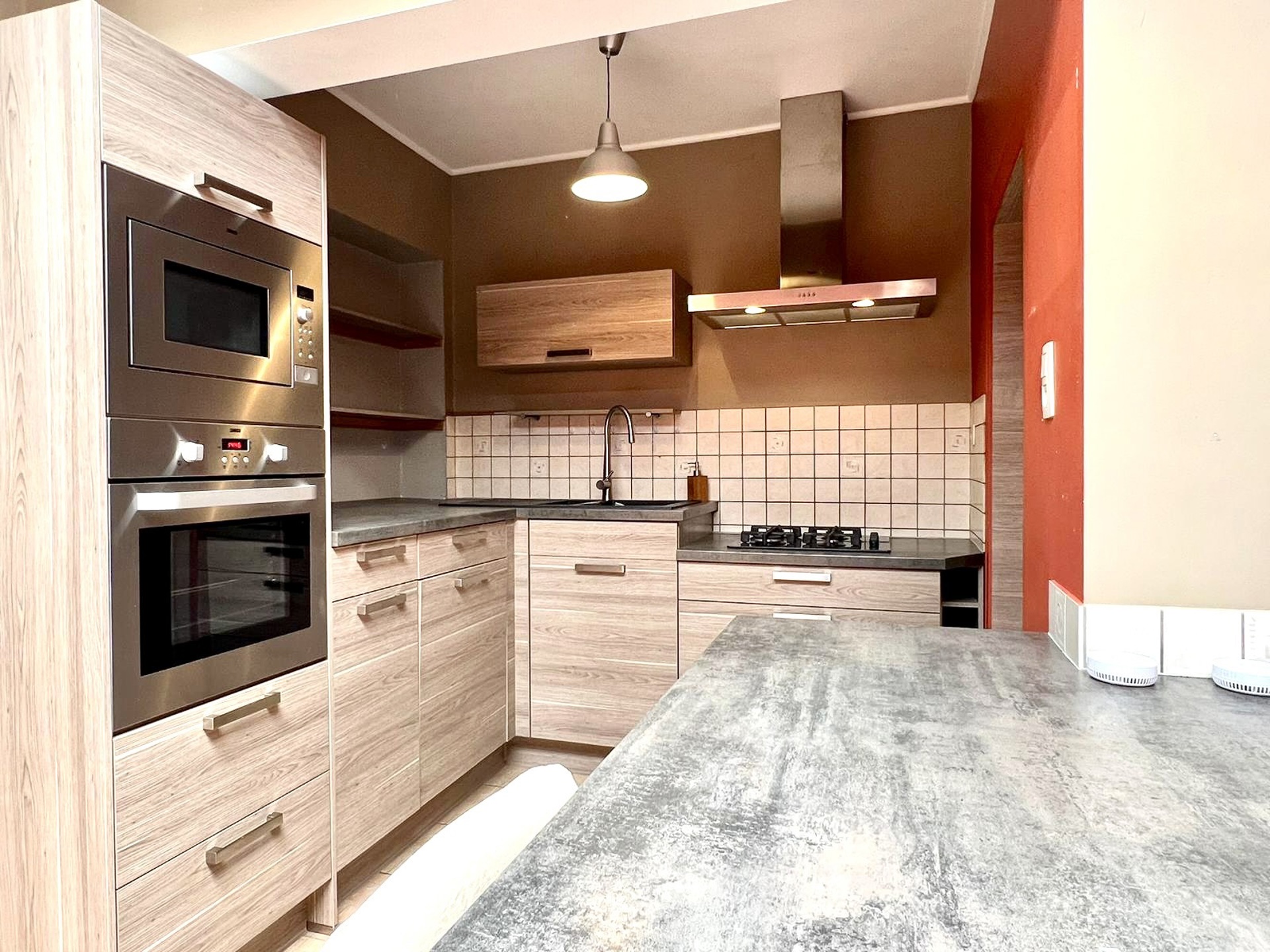 Leuke goedgelegen woning met potentieel.  - foto 2