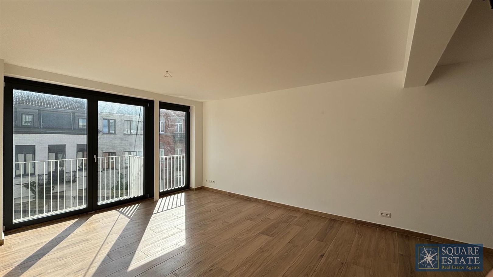 Charmant appartement met 2 slaapkamers en een terras - foto 2