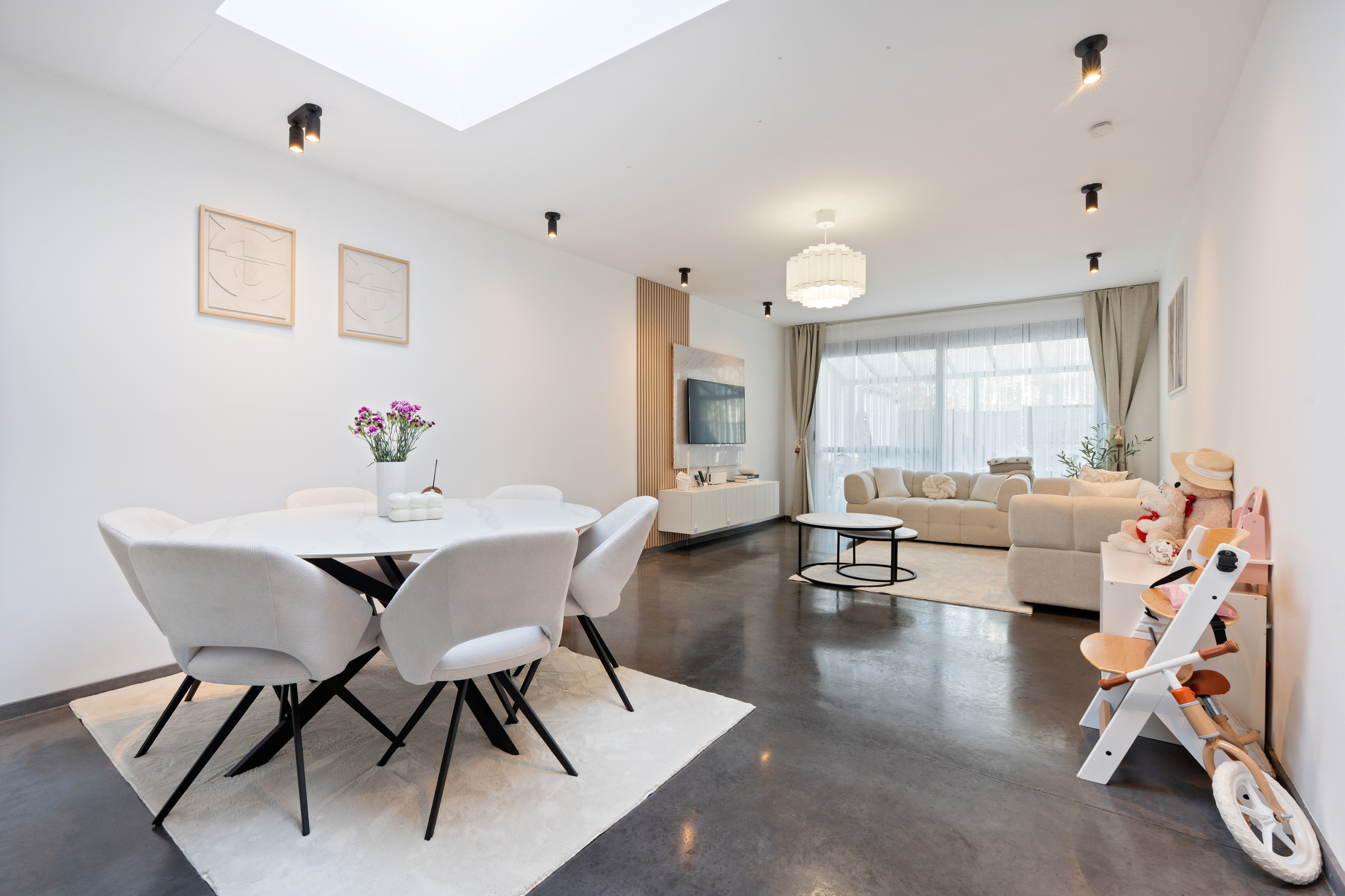 Recent gerenoveerde woning met ruim terras! - foto 3