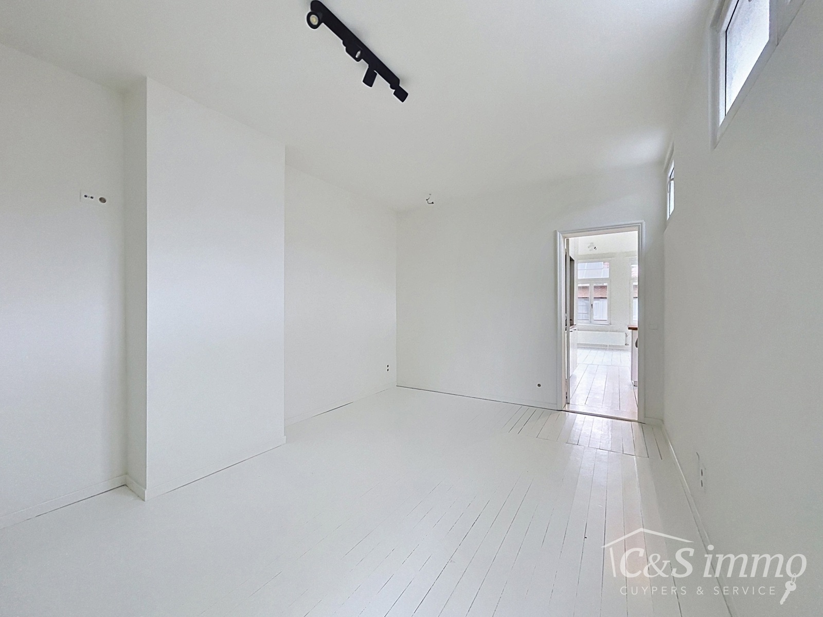 Lichtrijk en gerenoveerd 1 slaapkamer appartement - foto 5