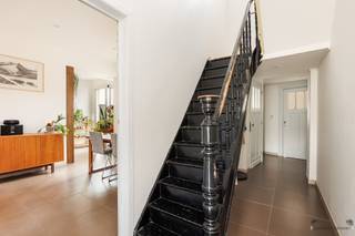 Ready to move in, fully renovated house with 3 bedrooms and garden in the center of DendermondeWelcome to this beautifully renovated home, ideally...