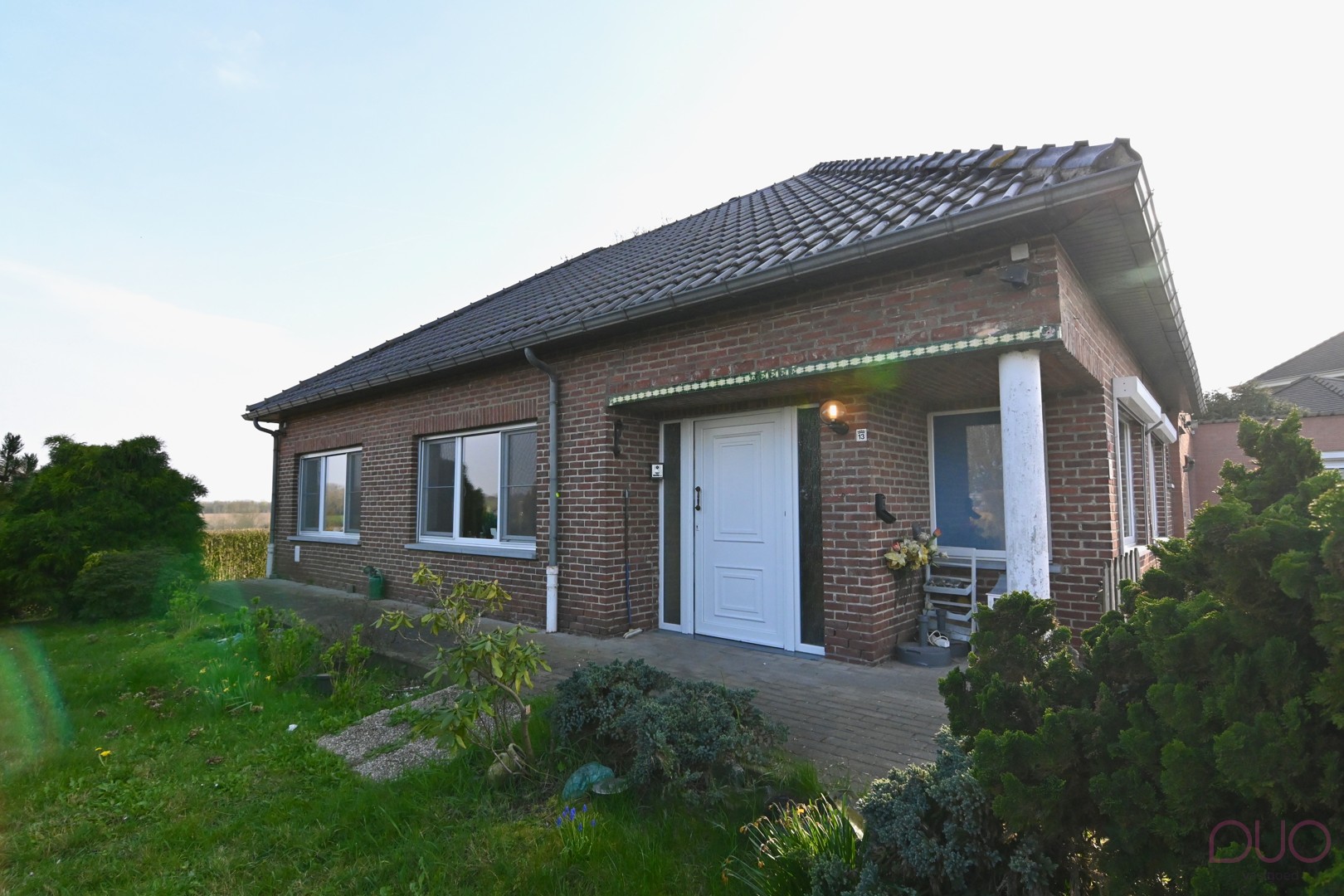 Gelijkvloerse woning gelegen in het midden van de Haspengouwse velden - foto 1