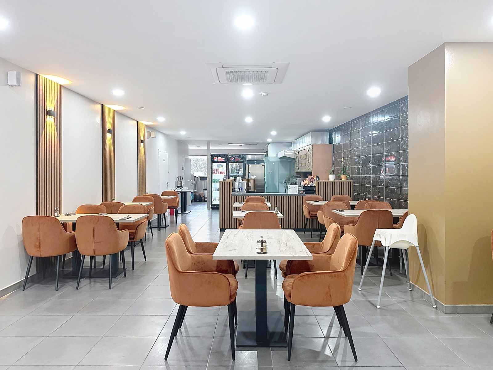 Commercial for rent in Aartselaar - photo 2