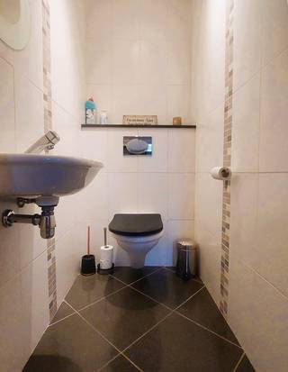 Deze alleenstaande, energiezuinige villawoning geniet van een uiterst rustige ligging in de Vuurtorenwijk te Oostende,in een residentiële buurt op...