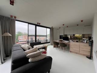 Dit appartement - BEN - bevindt zich op 2 km van het centrum van Lubbeek, op een zeer rustige ligging!Indeling: Via een trap kom je in de inkomhal...