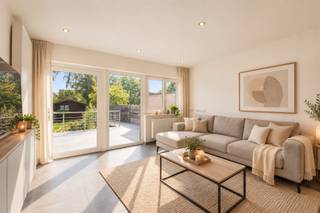 Move-in-ready 4-bedroom family home with a spacious garage and sunny gardenSurprisingly spacious, move-in-ready, and featuring a lovely south-facing garden: this family home in Heule has a lot to offer. Thanks to the renovated addition, the light-filled living areas, and no fewer than 4 bedrooms, this is an ideal home for anyone looking for space and comfort in a quiet, central location.Through the entryway with a guest bathroom, you’ll reach the exceptionally spacious garage, which, in addition to parking, offers plenty of extra space for bicycles, storage, or a hobby room.The first floor is the true heart of the home. The recently renovated addition features a beautiful open kitchen and a pleasant, light-filled living area with a direct view of the garden. Large windows flood the space with natural light and create a lovely connection to the patio and the south-facing garden. This floor also features a bathroom with a modern walk-in shower.The upper floors feature 4 bedrooms and a second bathroom, making this home particularly well-suited for a family.Additional highlights include the favorable EPC rating, the code-compliant electrical system, the fact that the home is asbestos-free, and the completely renovated roof. Furthermore, there are currently some practical features in place for people with limited mobility, which can easily be modified or removed if desired.Key features at a glance: 4 bedrooms, renovated, light-filled addition, south-facing garden with a terrace, spacious garage, 2 bathrooms, favorable EPC, code-compliant electrical system, asbestos-free, renovated roof, and a quiet location near the center of KortrijkA surprisingly spacious home that you’ll only truly discover once you step inside.Interested in a tour? feline@immobeguin.be