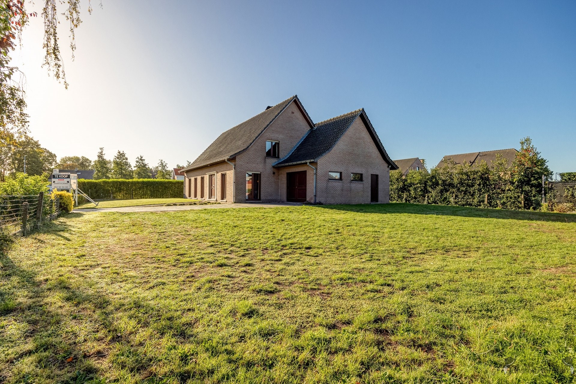Rustig gelegen villa met uitgestrekte tuin - foto 2