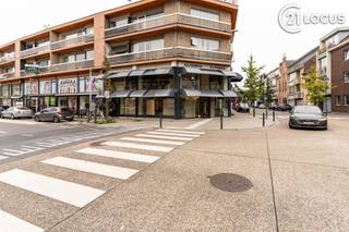Commercial for rent in Temse