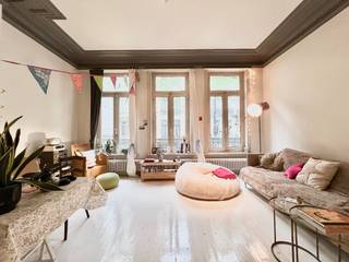Karaktervol en zeer charmant 1 slpk appartement op de 1ste verdieping.Uitstekend gelegen: in het modehart van Antwerpen centrum, nabij universiteit,...