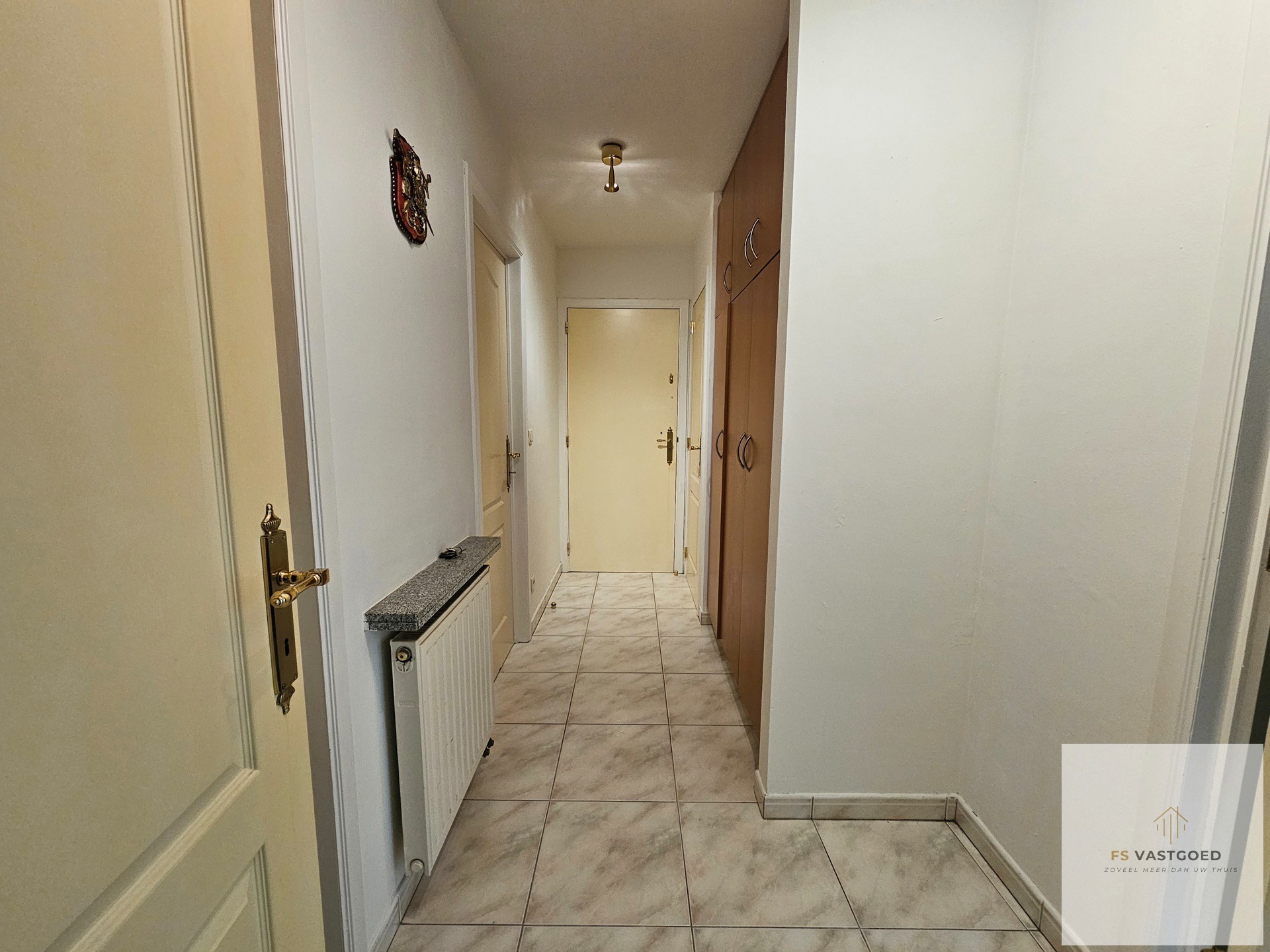 Instapklaar appartement met zicht op Markt van Knesselare - foto 2