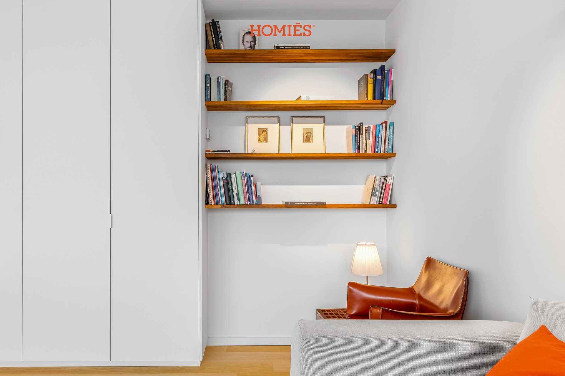 Gerenoveerd éénslaapkamerappartement met prachtig stadszicht - foto 3