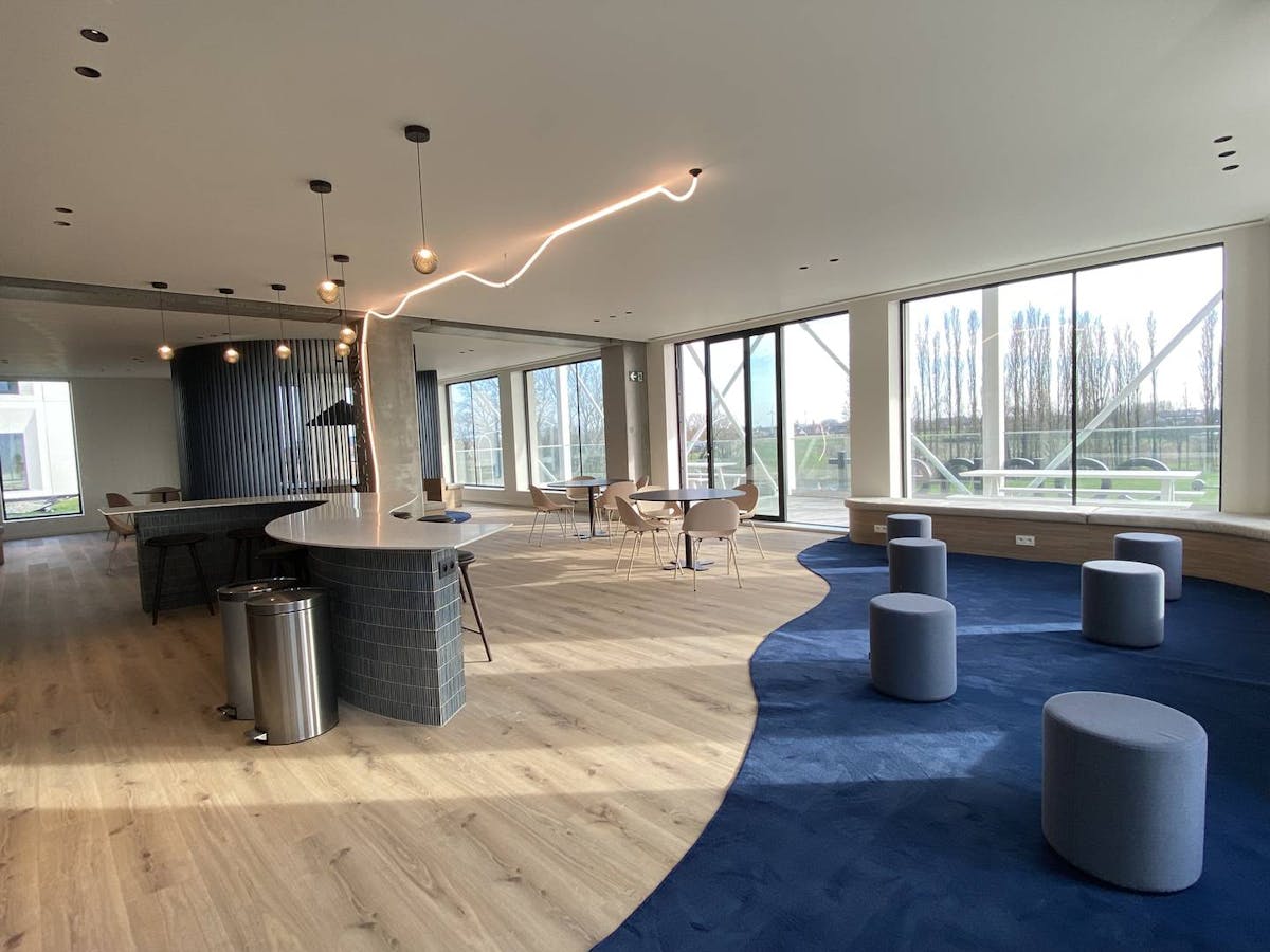 Kantoorruimte te huur in coworking space R.Connect Roeselare - foto 3