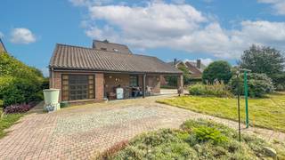 Bij ImmoFusion 7/7 “open huis” : klik op onze 3D-TOUR.Ervaar vastgoed alsof je er zelf doorloopt!Ruime opbrengsteigendom met 3 vergunde...