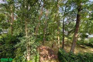 Rustig gelegen bouwgrond voor OB op perceel van 11A 82CA in Sint-Antonius nabij het Zoerselbos.Het perceel ligt in een groene omgeving, op...