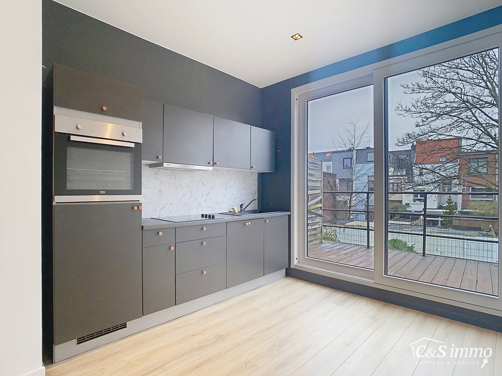 Instapklaar appartement met 2 slaapkamers en ruim terras - foto 3