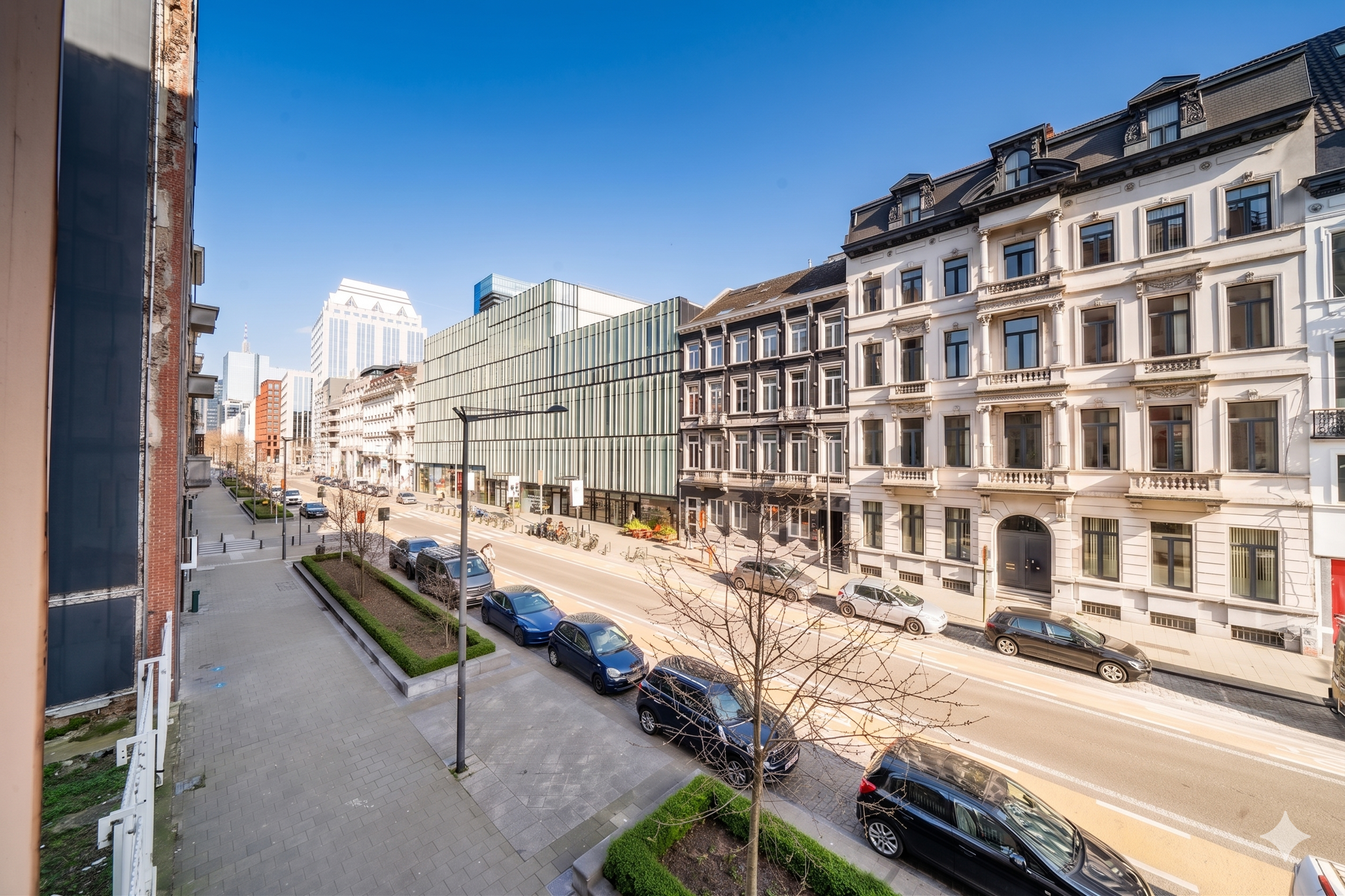 Prachtig Art Deco Appartement te Ontdekken (2SK & 1 Bureau) - foto 4