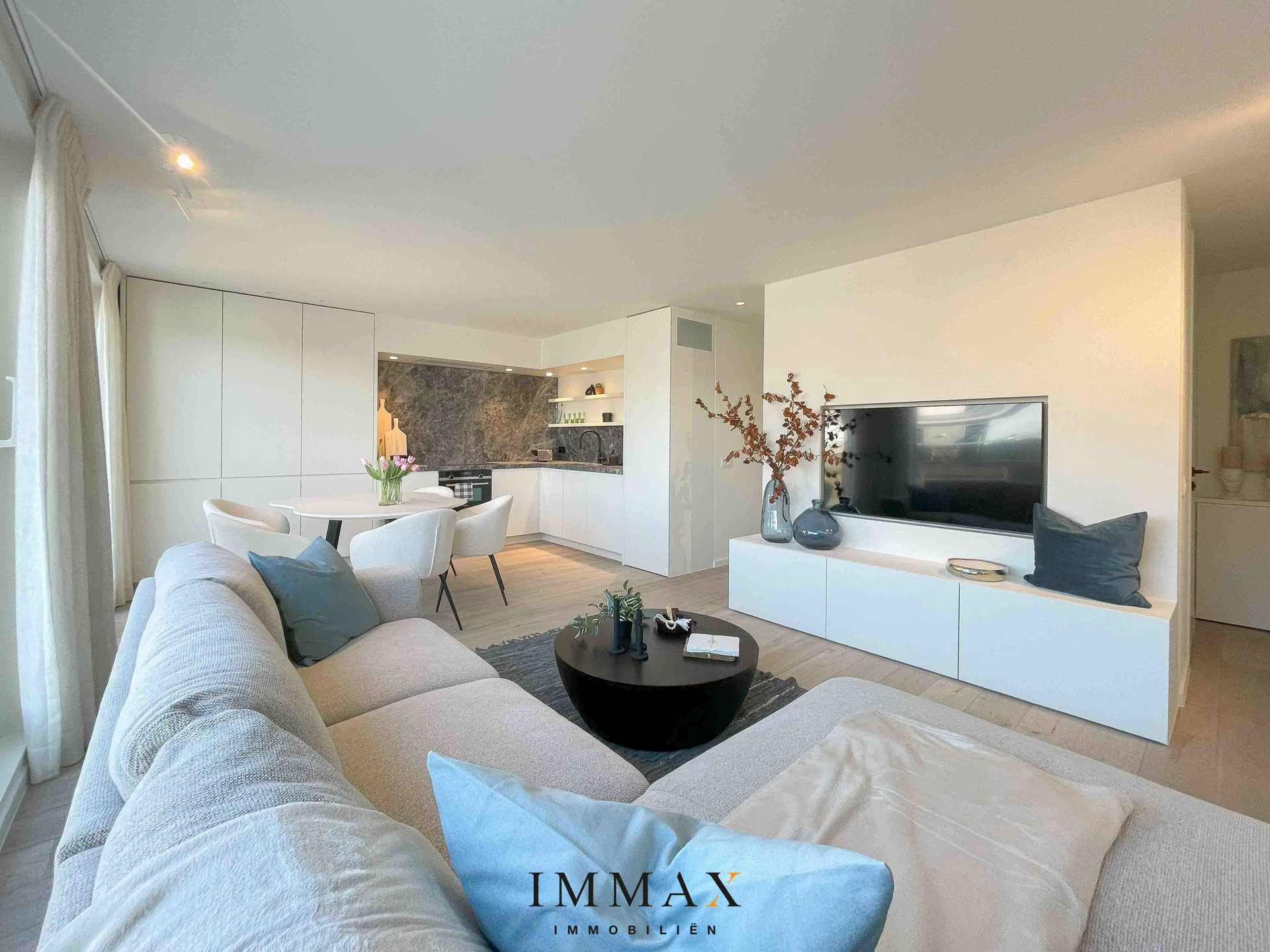Gerenoveerde penthouse met zeezicht & autostaanplaats - foto 5