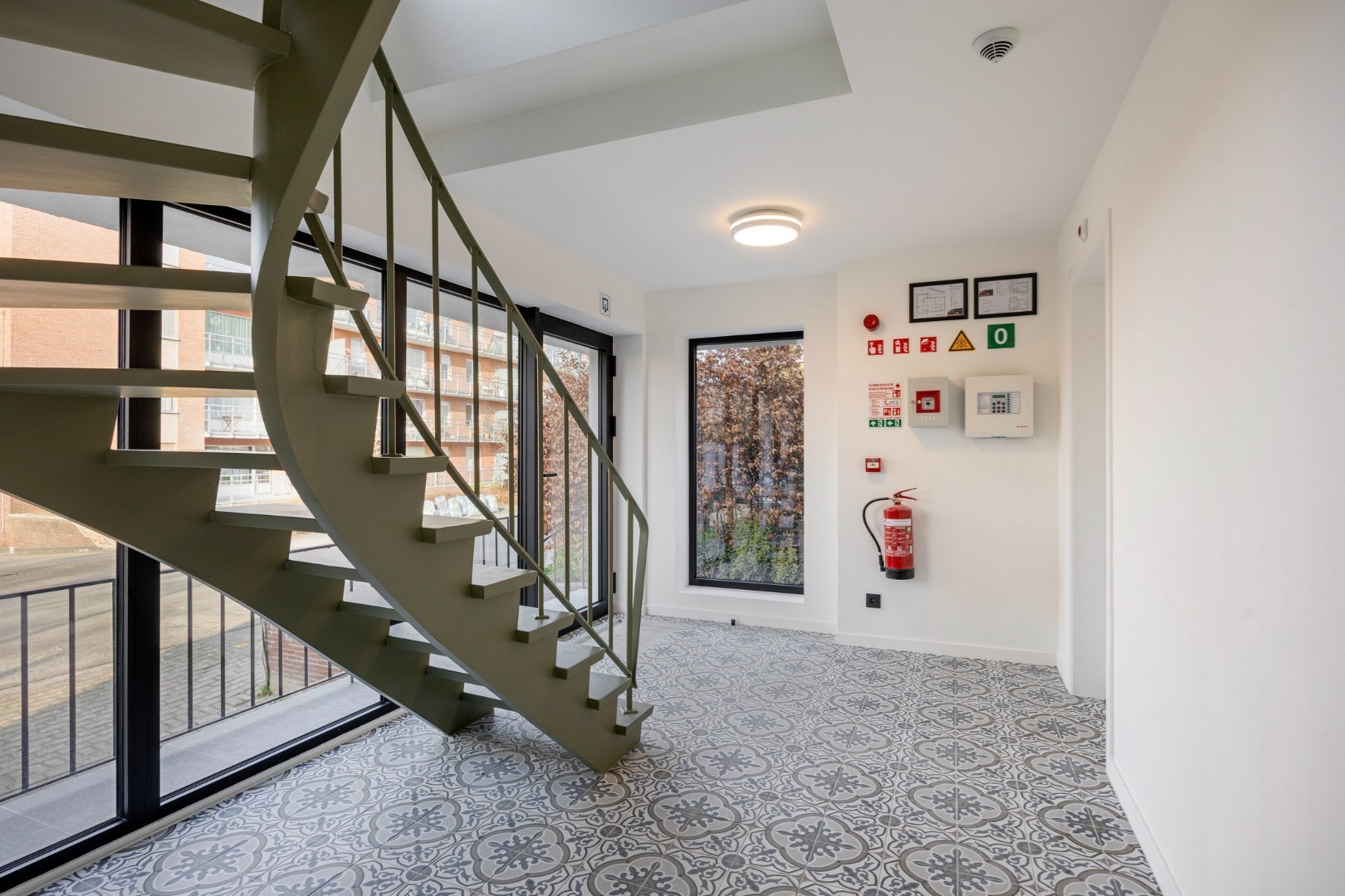 Volledig gerenoveerd en gemeubelde studentenkamer met privé badkamer en tuin - EPC A! - foto 3