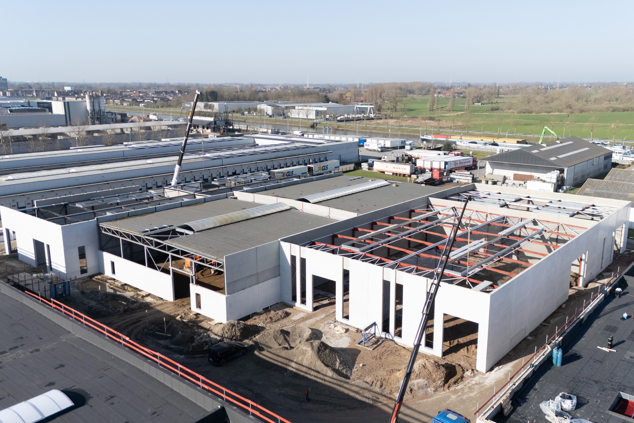 Nieuwbouw KMO-Unit (795m²) in Deinze - foto 2
