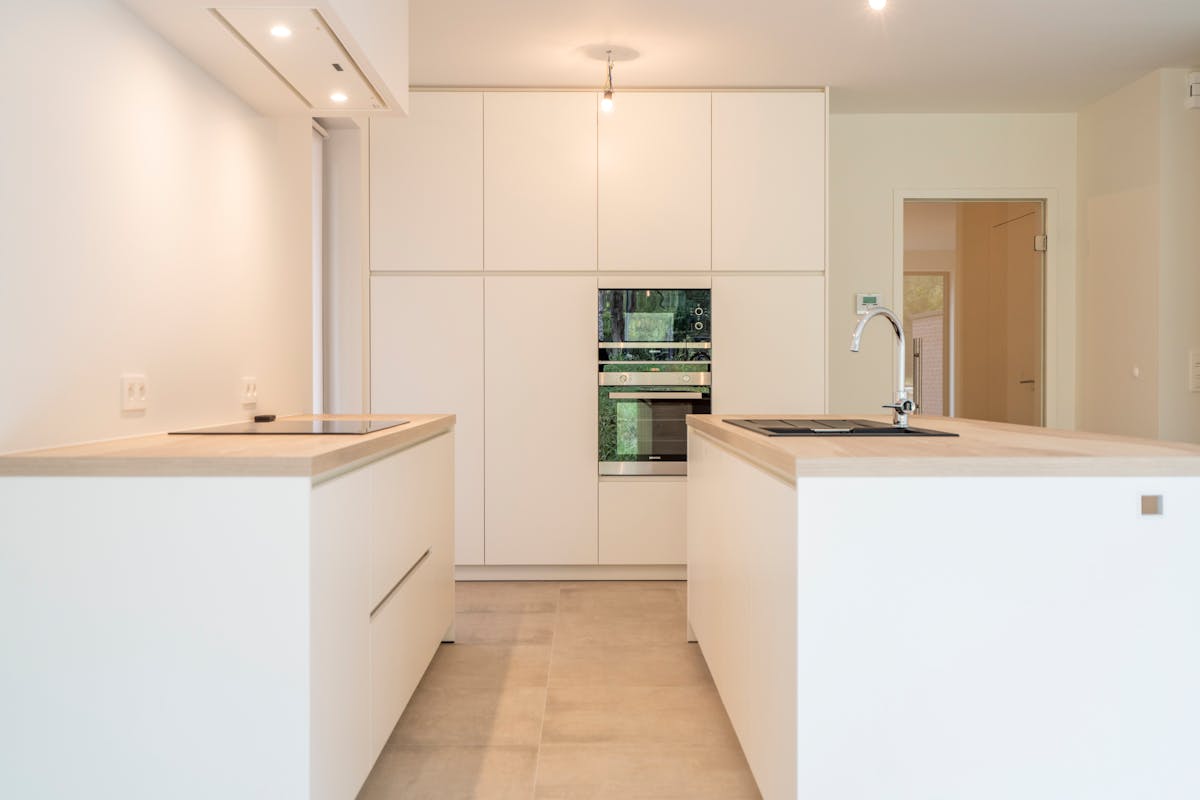 Recent house with 3 rooms and carport for rent in Marke - photo 5