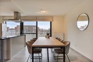 Dit recent duplexappartement is gelegen op de 4de en 5de verdieping van Residentie ADORIA. Het gebouw dateert van 2013 en is bijzonder robuust...