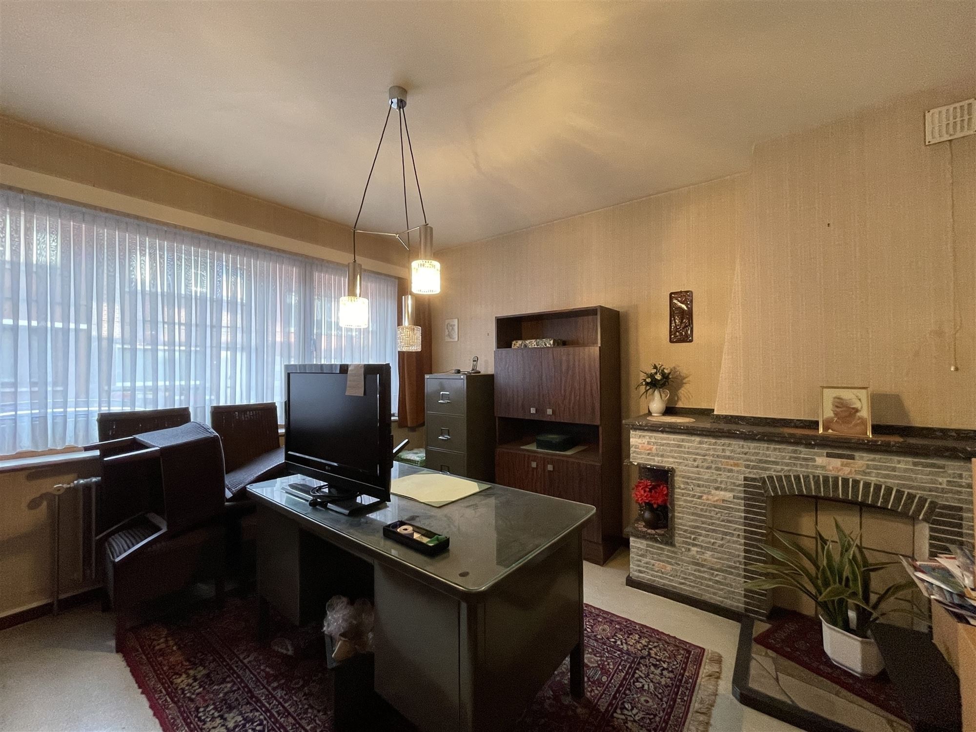 Solide en ruime woning nabij het handelscentrum! - foto 4