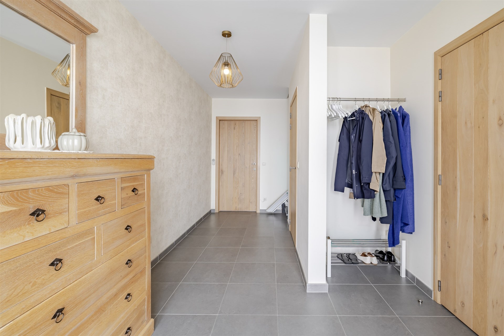 Prachtige woning met 4 slks, garage en stadstuintje - foto 2