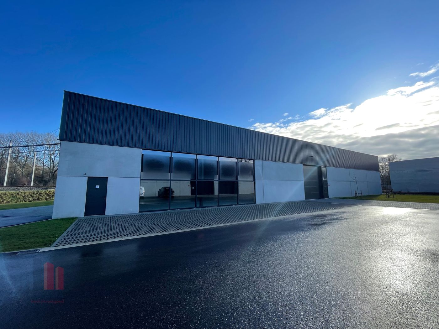 MAGAZIJN VAN 883 m² TE HUUR IN OOSTKAMP - photo 4