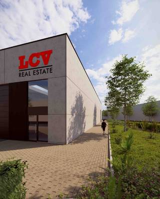 In de eerste fase van dit project worden 7 functionele magazijnen gebouwd met oppervlaktes tussen 264 m² en 484 m². In latere fases zullen er units vanaf 108 m² beschikbaar zijn. Daarnaast biedt het project ook mogelijkheden voor maatwerkgebouwen op aanvraag.<br /><br />Aangeboden Unit A5: 408 m² - 550.800 €<br /><br />Deze uitstekend gelegen KMO-units bevinden zich op slechts 400 m van de N32/N36, 650 m van de Westlaan, 2 km van het centrum en op 10 minuten van de E403, wat zorgt voor een vlotte bereikbaarheid.<br />Kenmerken van de loodsen:
<ul>
	<li><span>Isolerende constructie met betonnen tussenwanden en witgelakt geïsoleerd steeldeck</span></li>
	<li><span>Polybetonvloer met draagkracht van 3T/m²</span></li>
	<li><span>Automatische sectionale poorten (4 m x 5 m)</span></li>
	<li><span>Minimale vrije hoogte van 6 m</span></li>
	<li><span>Regenwaterput per unit</span></li>
	<li><span>Aluminium schrijnwerk &amp; afgewerkte ramen</span></li>
	<li><span>EPB-conforme uitrusting, inclusief ventilatie, lichtstraten en verlichting binnen &amp; buiten</span></li>
</ul>
Prijzen exclusief: parkeerplaatsen, basisakte &amp; opmetingskosten, aansluitingen voor water en elektriciteit en brandtechnische voorzieningen.<br /><br />Wilt u uw bedrijf vestigen of zoekt u een slimme investering in een toekomstig bedrijvenpark op een strategische locatie? Neem gerust contact met ons op!<br /><br />📩 bedrijfsvastgoed@arcade-vastgoed.be<br />📞 Thomas – 0475 32 51 89