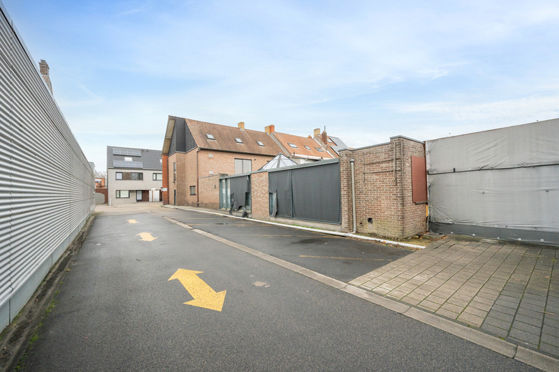 Commercial for sale in Roeselare with 3 bedrooms - photo 5