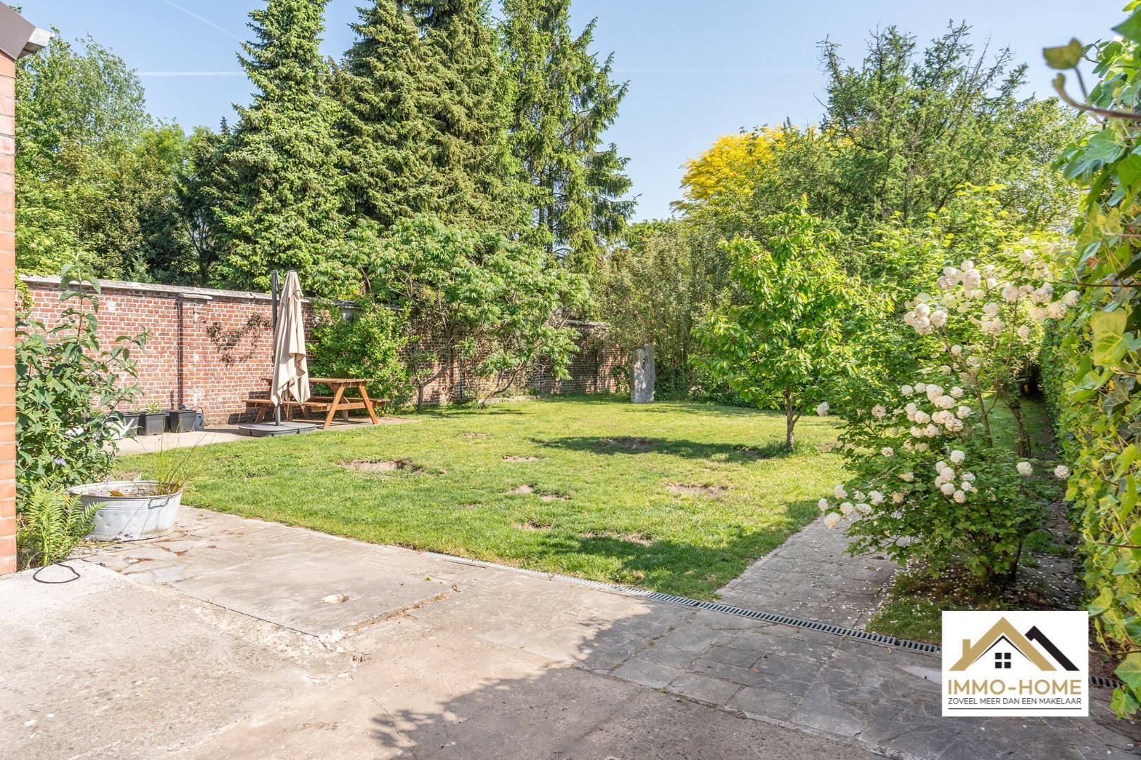Instapklare woning met praktijkruimte en vrijstaande garage! - foto 4