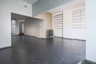 Op zoek naar een appartement met karakter, ruimte en een tikkeltje eigenzinnigheid? Dan zit je hier helemaal goed.Welkom in de Breydelstraat, waar je...