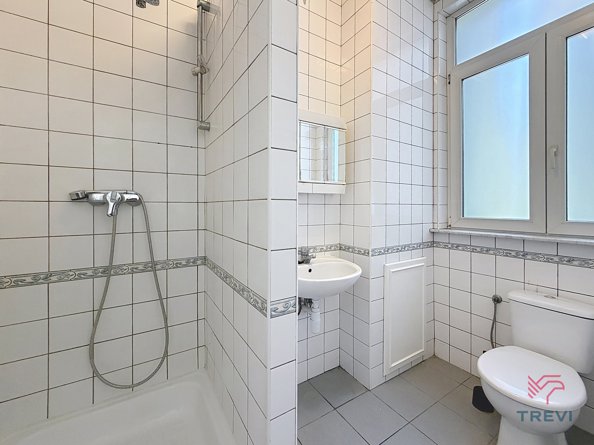 Ongemeubileerde studio, ideaal gelegen - foto 5