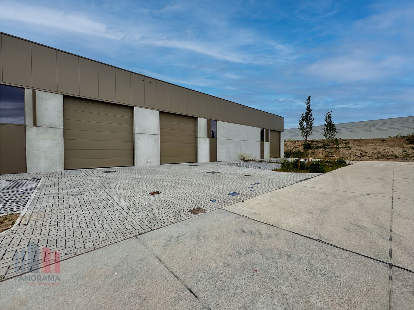 NIEUWBOUW KMO-UNIT VAN 318 M² MET 75 M² KANTOOR TE KOOP - foto 4