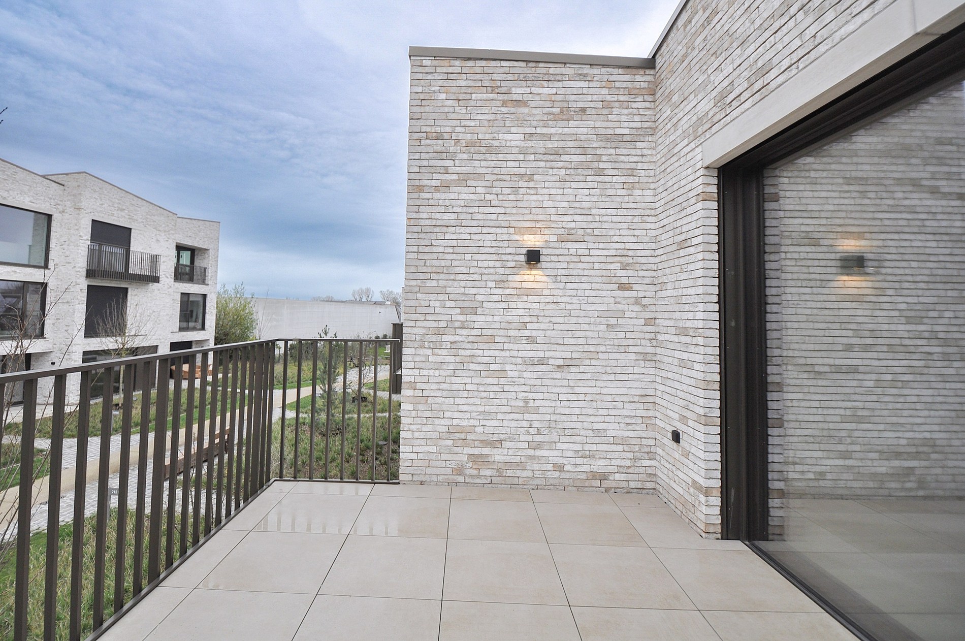 Nieuwbouw BEN-woning(bijna energie neutrale woning) in een autovrije, groene omgeving. - foto 5