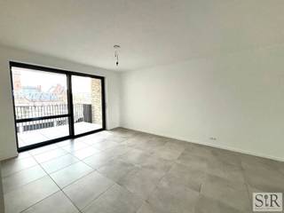 Dit stijlvol nieuwbouw appartement is gelegen op een boogscheut van het centrum van Mechelen in een opkomende wijk aan "Den Ouwen Dok". De ramen...