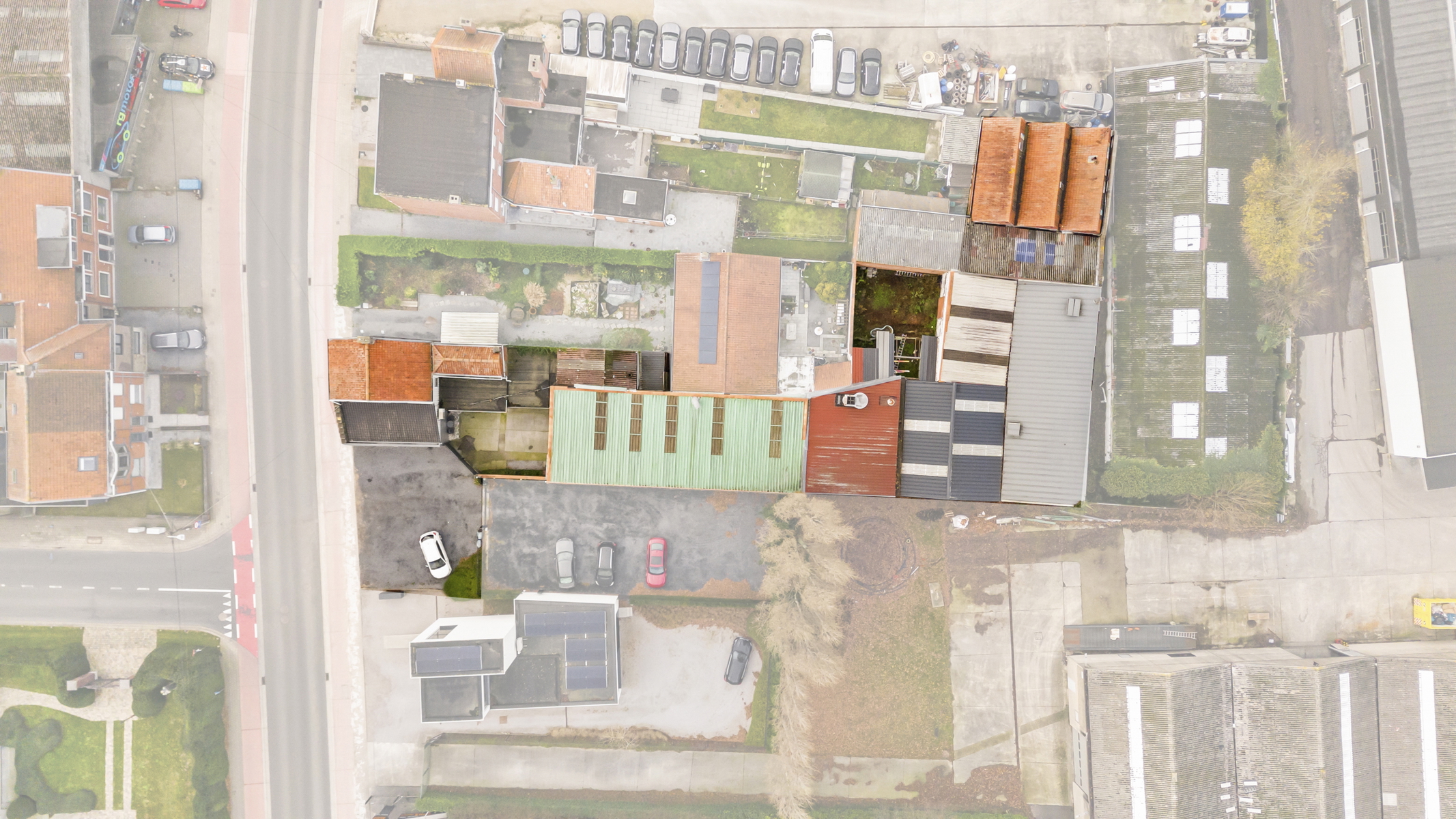 Woning (4 slpks) met loods van 830 m2  - foto 3