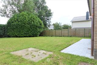 SINT-MARTENS-LATEM - Constant Permekelaan 5: Op zoek naar een vernieuwbouwde villa met tuin te huur in Sint-Martens-Latem? Dan is dit pand...