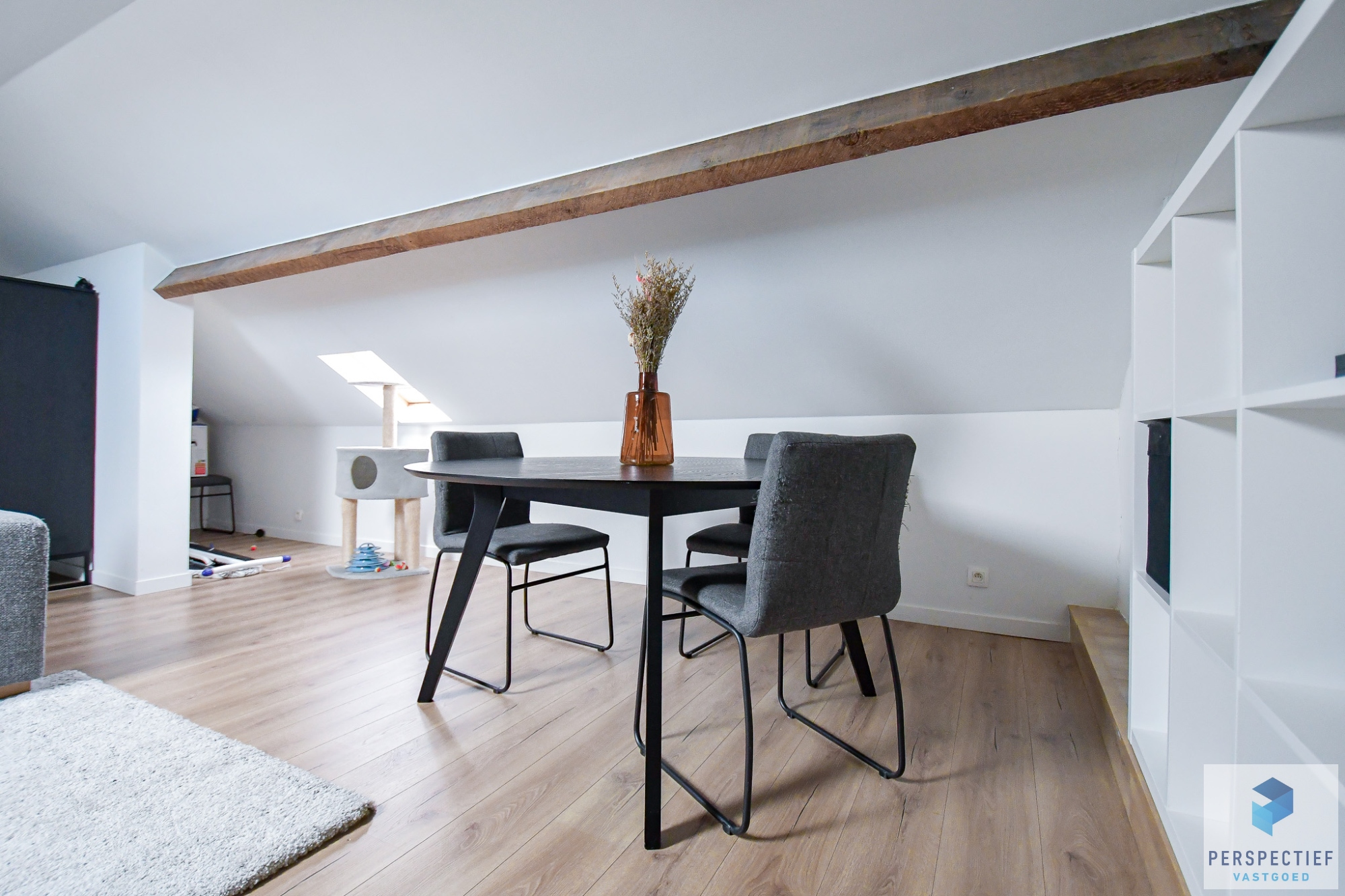 LICHTRIJK DUPLEX-APPARTEMENT (94 m²) MET 2 SLAAPKAMERS - foto 5