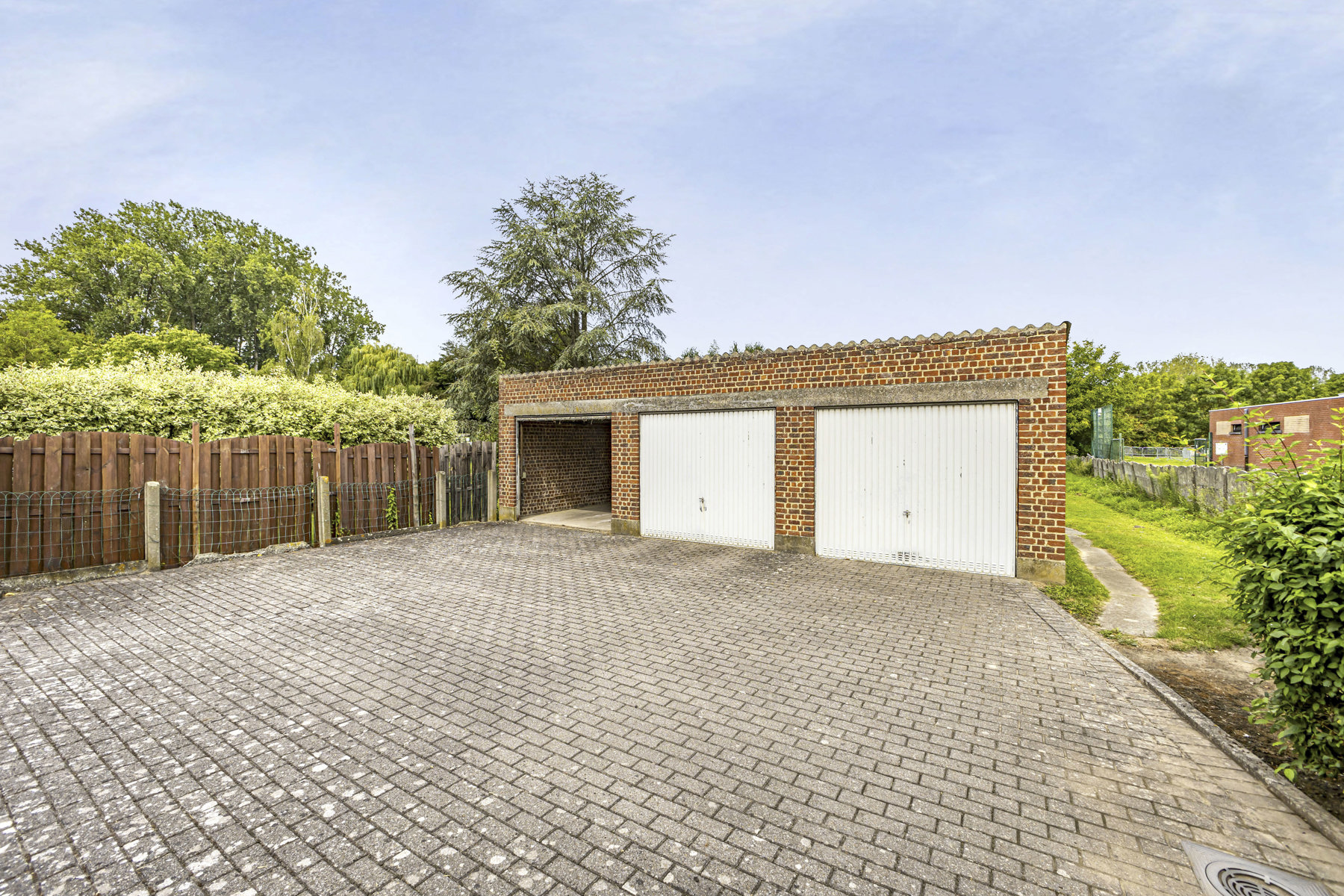Gelijkvloers-appartement met tuin en garage - foto 4