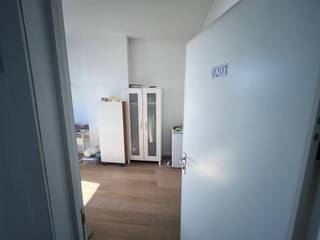 <p><span>*** Enkel voor studenten</span></p><p><span>2de semester - vrij vanaf 14/02/2026.</span></p><p><span> </span></p><p><span> </span></p><p><span>Deze kleine residentie met 1 studio en 6 kamers is ideaal gelegen aan de rand van de stad. Dichtbij alle faculteiten en openbaar vervoer. De kamers zijn gemeubeld en voorzien van eigen sanitair. Er is 1 gemeenschappelijke keuken die met 6 studenten gedeeld wordt. </span></p>