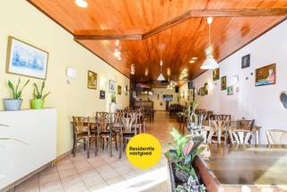 Ruim gelijkvloers appartement met ingerichte horecazaak en woonappartement, ideaal gelegen in het bruisende Nieuwpoort-Bad.Het horecagedeelte omvat...