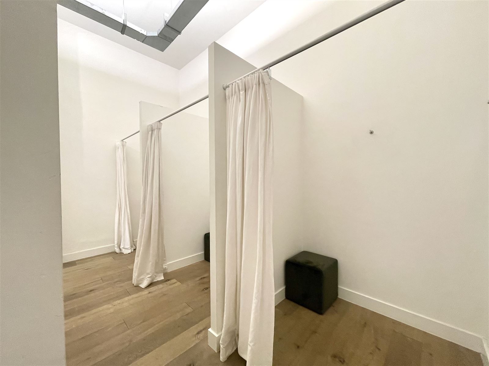 Top locatie gelegen handelsruimte van ca.140m² - foto 4