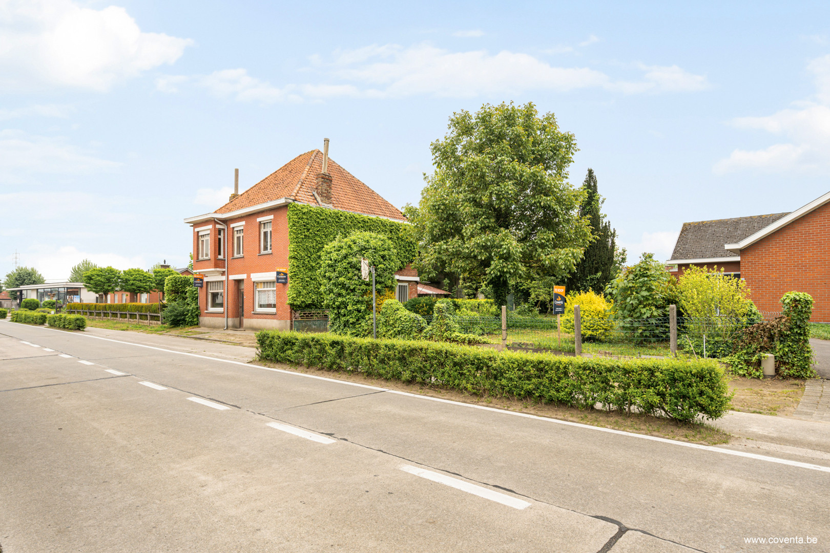Te renoveren karaktervolle woonst met loods op 962m² grond in Waregem - foto 3