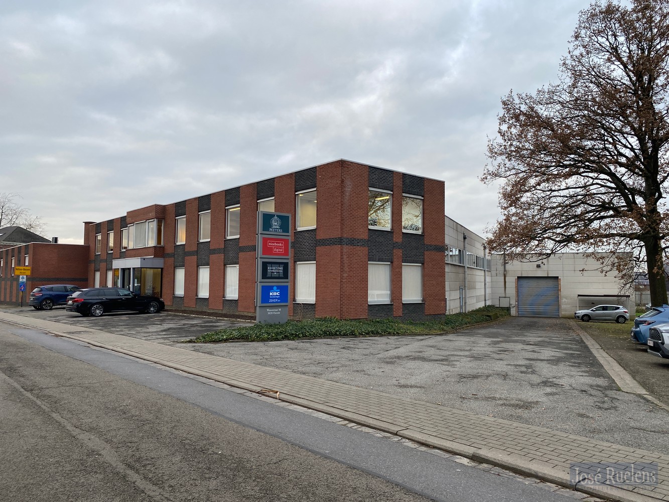 Mooi, lichtrijke kantoorruimtes te huur in Veltem. - foto 1