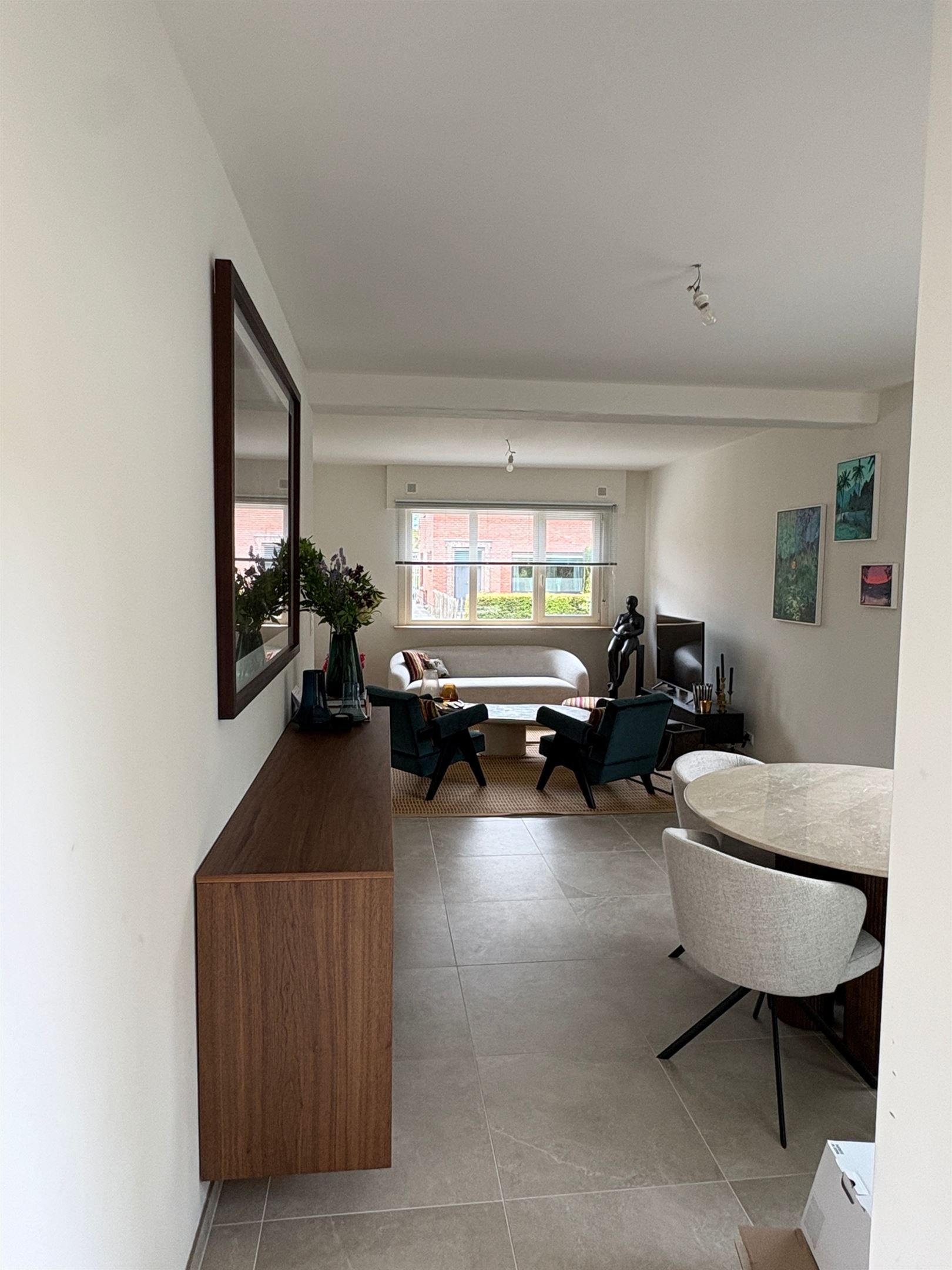 Mooi gerenoveerde open bebouwing met 3 slaapkamers - foto 5